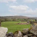 بيت للعطل Meadow Syke Byre